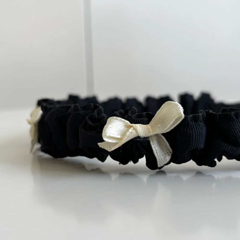 Urban Outfitters Black and White Mini Bow Headband